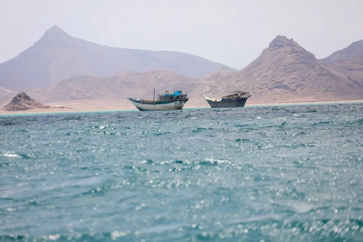 إيران تحث الحوثيين على إغلاق باب المندب في حال استهداف أميركا للبنية التحتية للطاقة