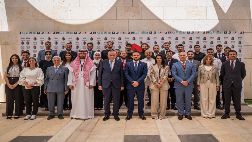 نائب الملك يطلق ملتقى الأساتذة الفخريين ويعزز الابتكار في الجامعات