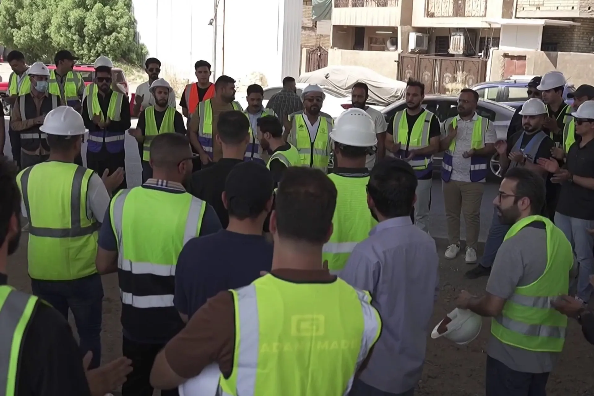 غضب الخريجين في العراق يشعل الاحتجاجات أمام عجز الحكومات عن توفير فرص العمل