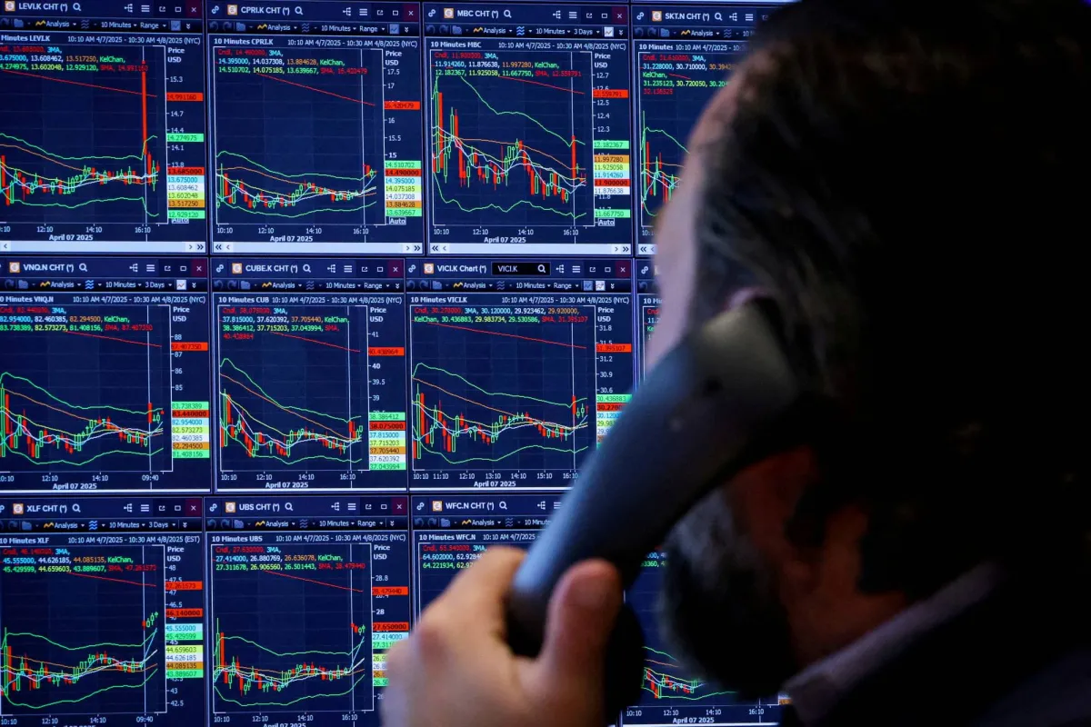 تدفقات صناديق الأسهم العالمية تتواصل وسط تحسن شهية المستثمرين