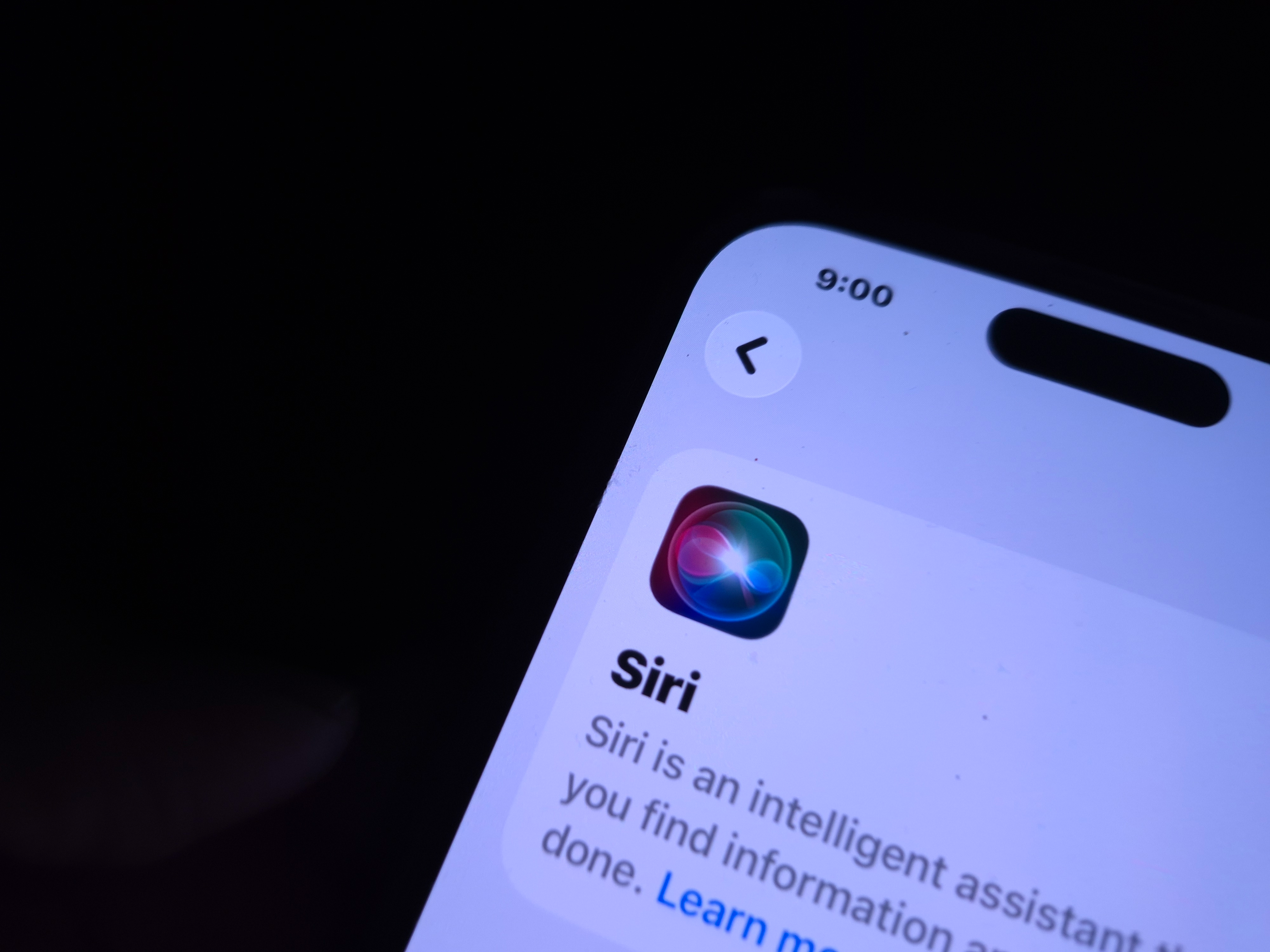 مستقبل سيري.. هل تفرض ابل اشتراكات مالية مقابل الذكاء الاصطناعي؟