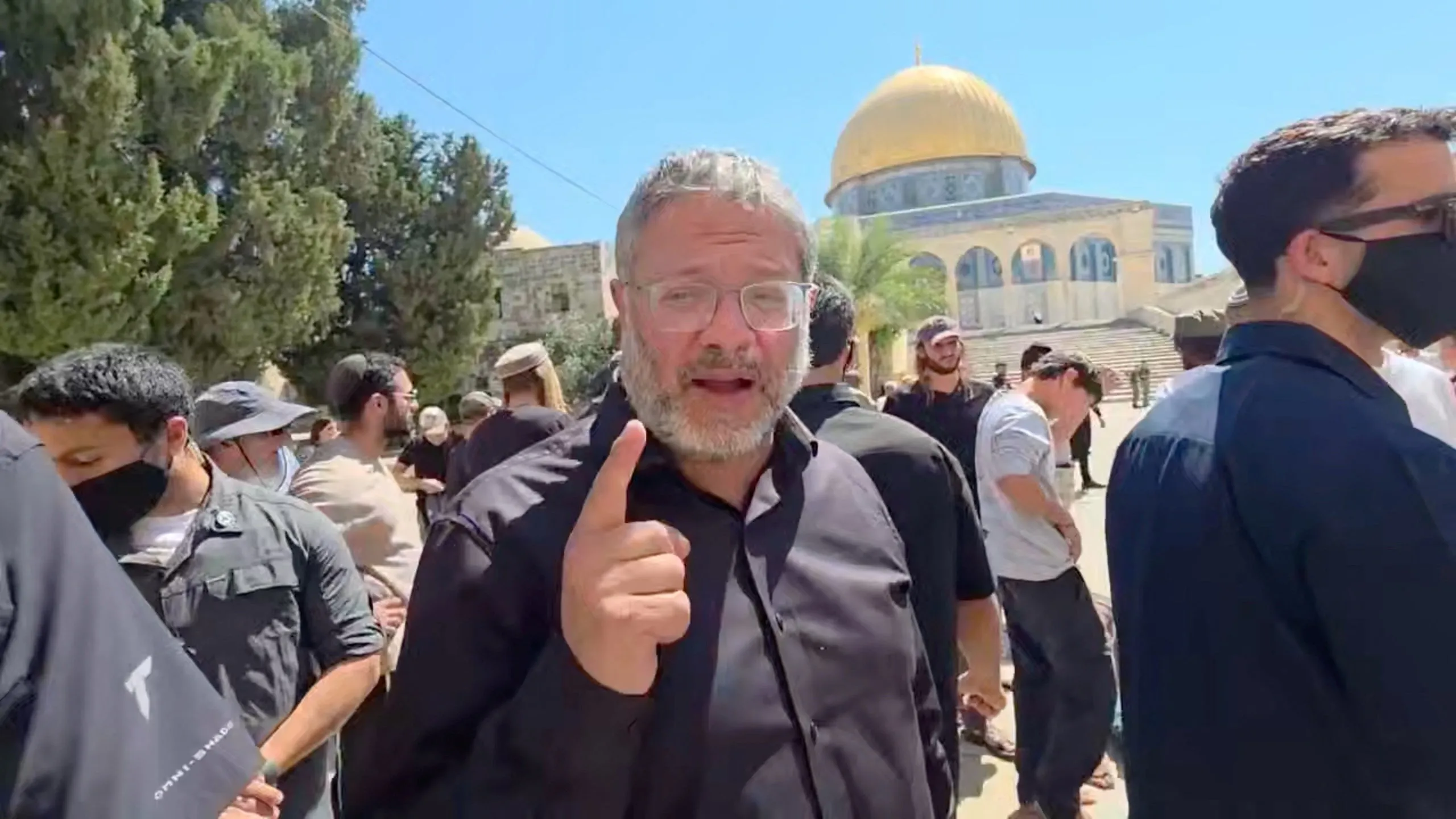 قضاء القدس يفرمل طموح بن غفير في تحويل التماسيح الى حراس سجون