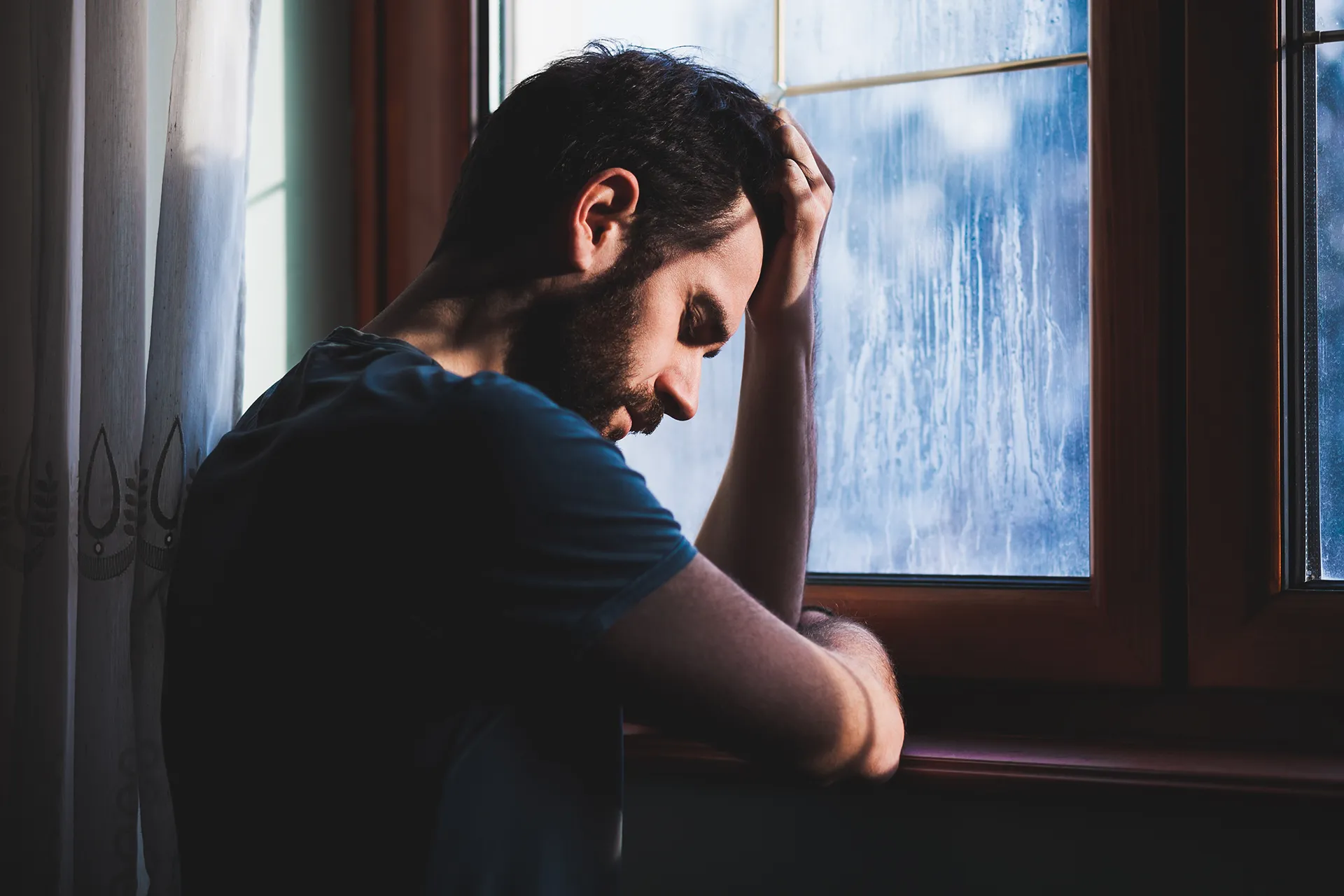 كيف تحول مشاعر الندم المؤلمة الى بوصلة للنجاح وتطوير الذات