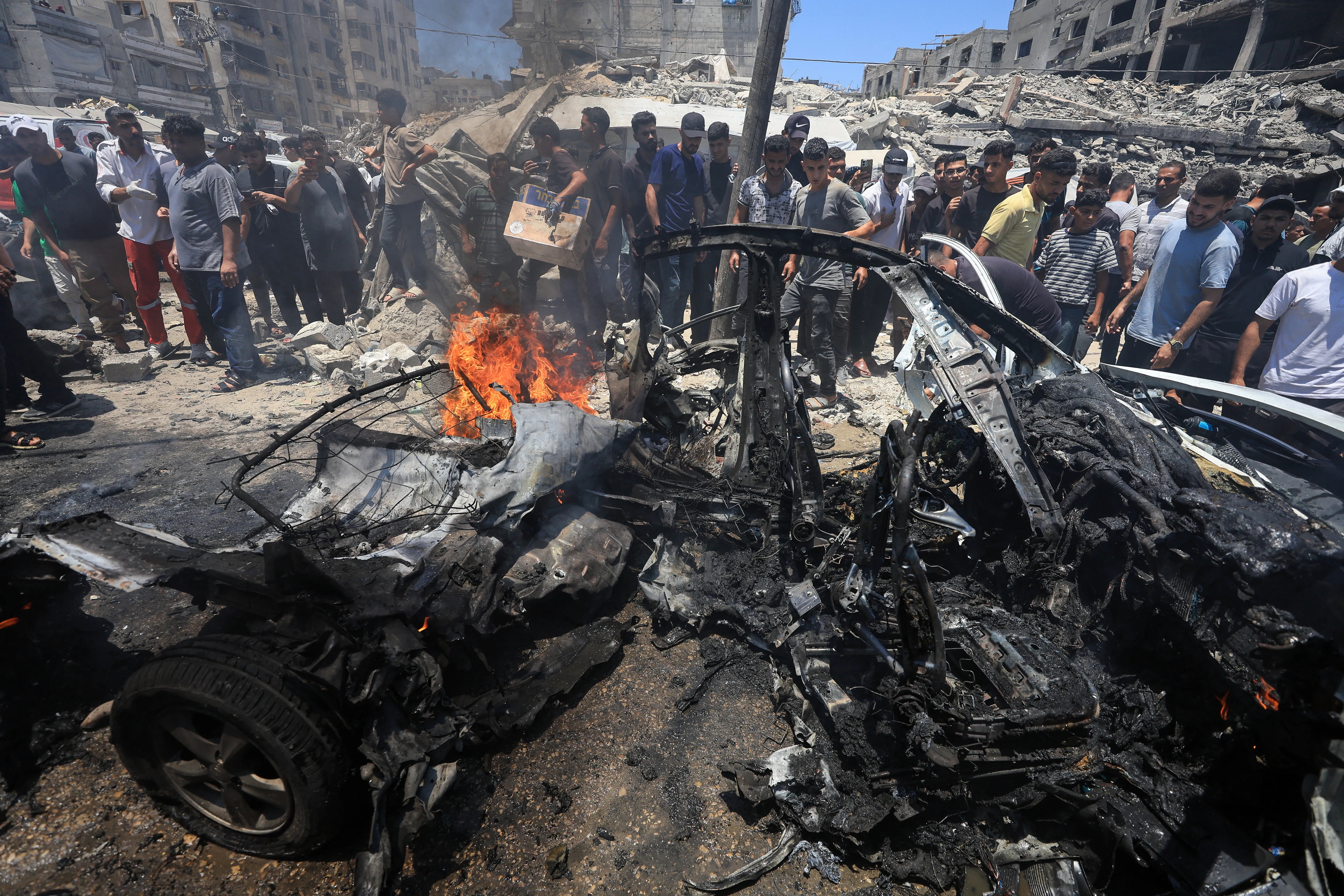تصعيد عسكري في غزة وسقوط ضحايا وسط انباء عن قوة دولية للانتشار