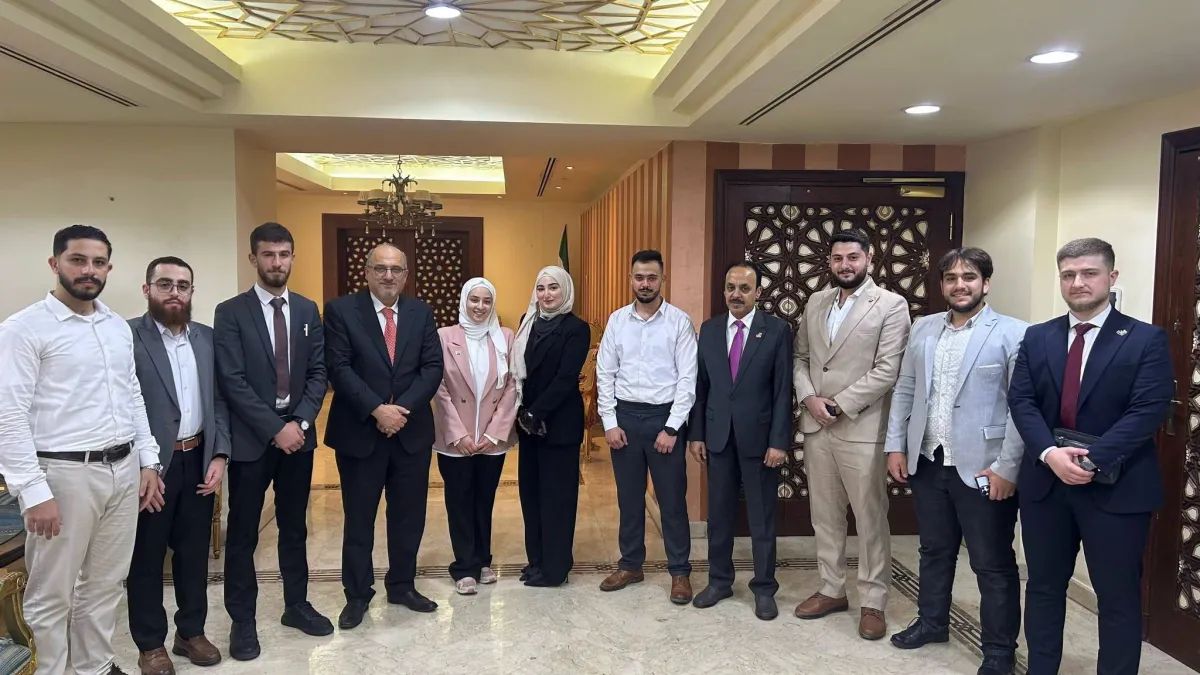 تحركات سورية رسمية لاحتواء ازمة الطلاب السوريين في الجامعات المصرية