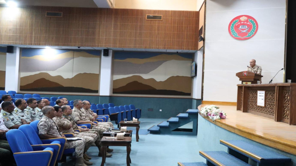 تعزيز الكفاءة القتالية في كلية القيادة والاركان الاردنية عبر دورة قادة الكتائب