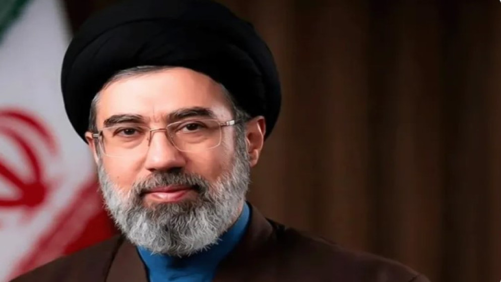 ظهور لافت يكسر الغموض في طهران بلقاء مجتبى خامنئي والرئيس بزشكيان