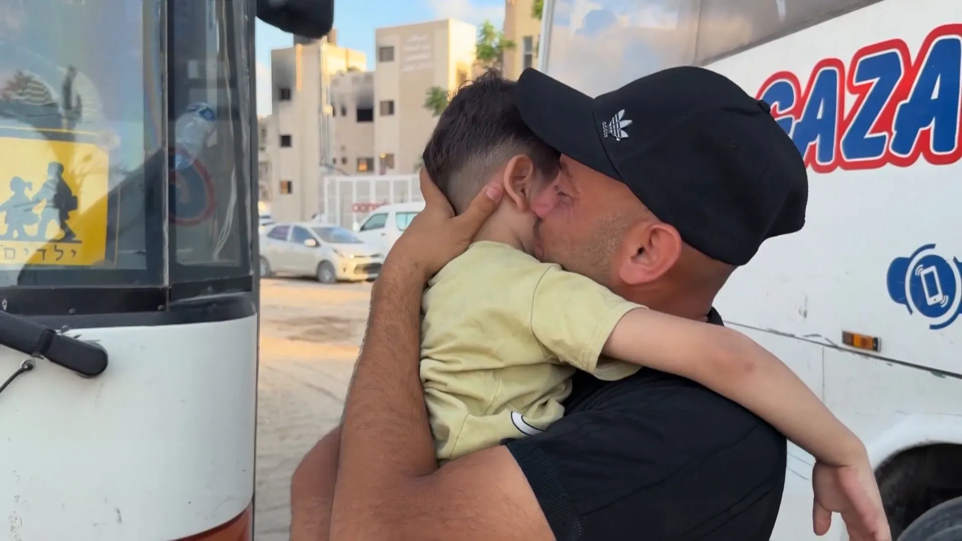 رحلة العودة المرة عبر معبر رفح تفاصيل صادمة عن انتهاكات الاحتلال