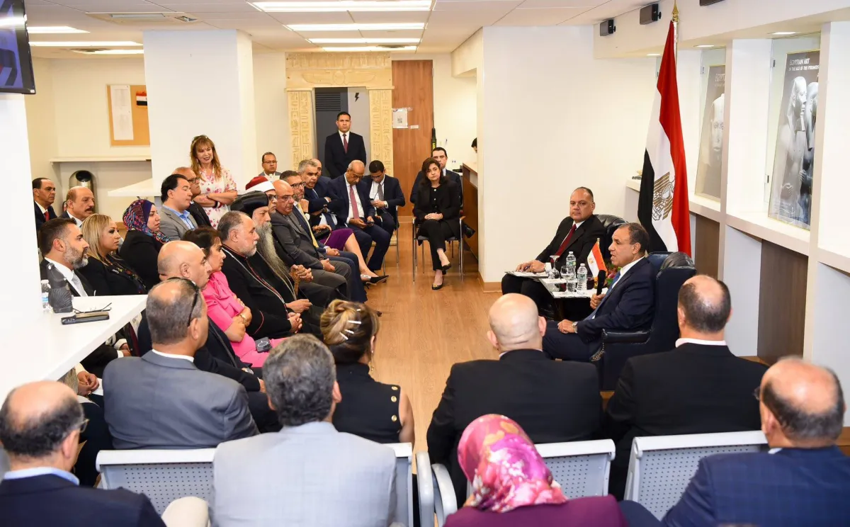 كابوس الخطوط المسجلة يلاحق المصريين في الخارج والمطالبة بحلول عاجلة