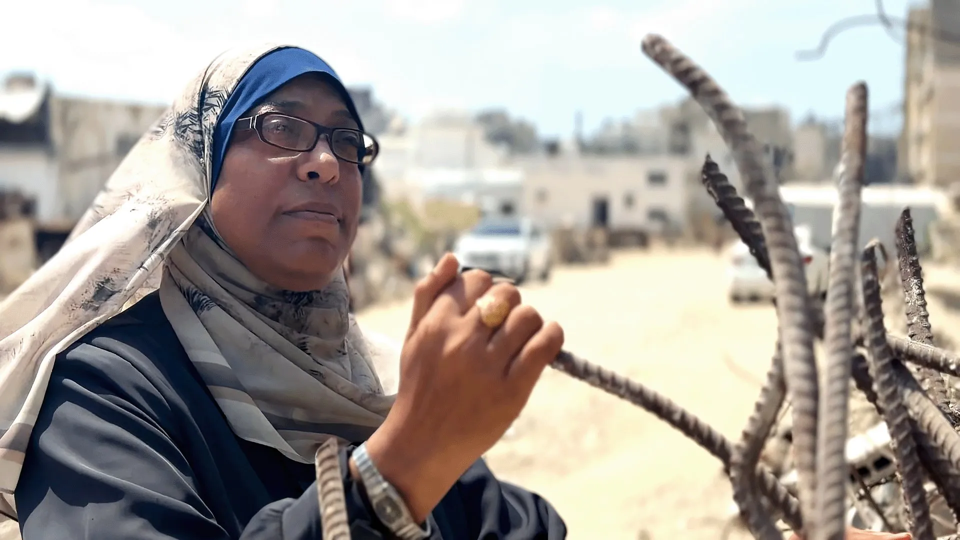 تغريد الدلو.. حكاية فلسطينية نجت من الموت 7 مرات تحت ركام غزة