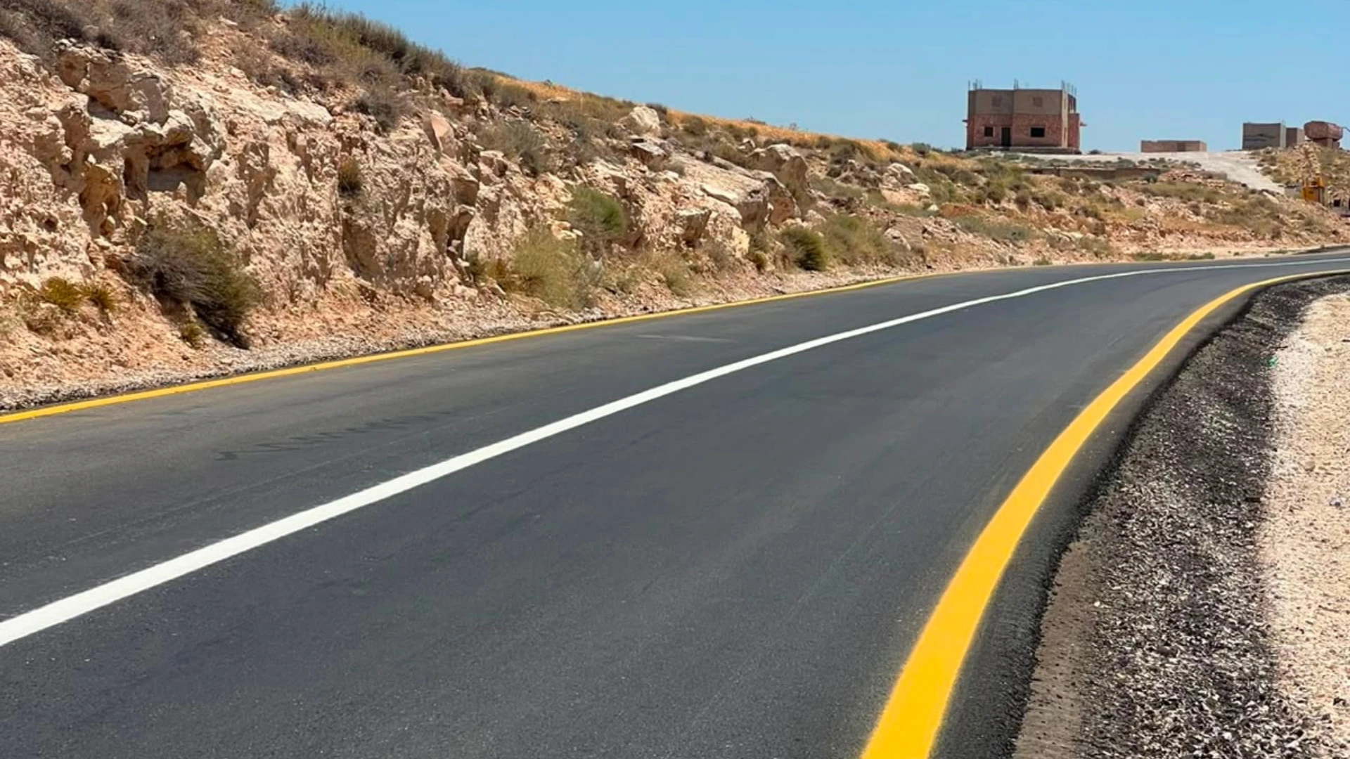 طرق البترا بحلة جديدة لتعزيز سلامة الزوار والسكان