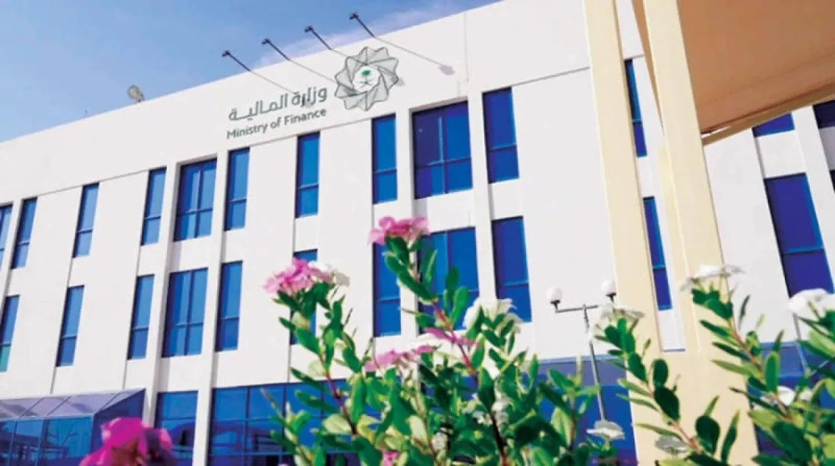 شراكة سعودية فرنسية استراتيجية لتمويل مشاريع رؤية 2030 بمليارات الدولارات