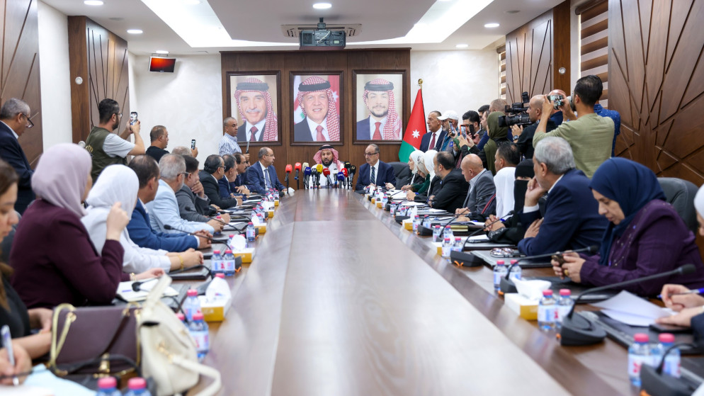 انفراجة لطلبة التوجيهي بشان مسارات التعليم والتربية النيابية تحسم الجدل