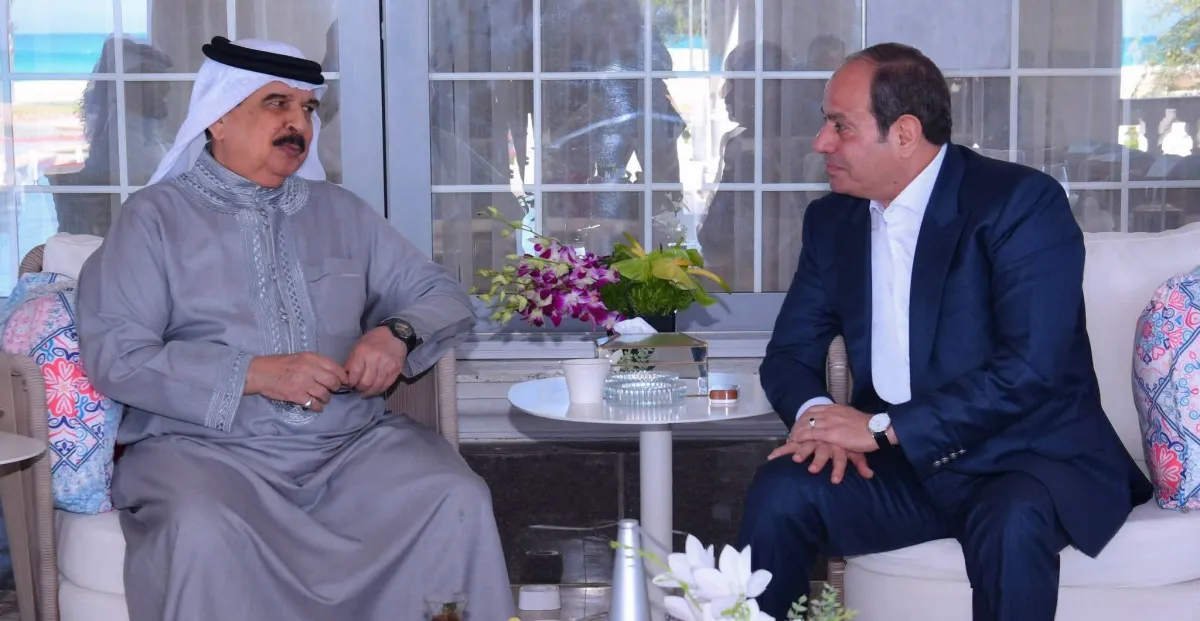العلمين الجديدة تتحول الى عاصمة سياسية بديلة في قلب الساحل المصري