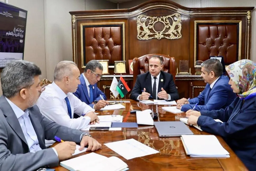موسم العودة للمدارس في ليبيا يفاقم معاناة الاسر تحت وطاة الغلاء