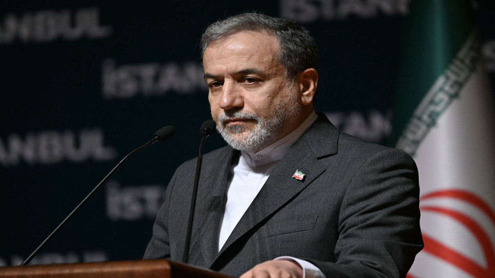 طهران تفتح باب الدبلوماسية بشرط وحيد وواشنطن تواصل الضغط الاقتصادي