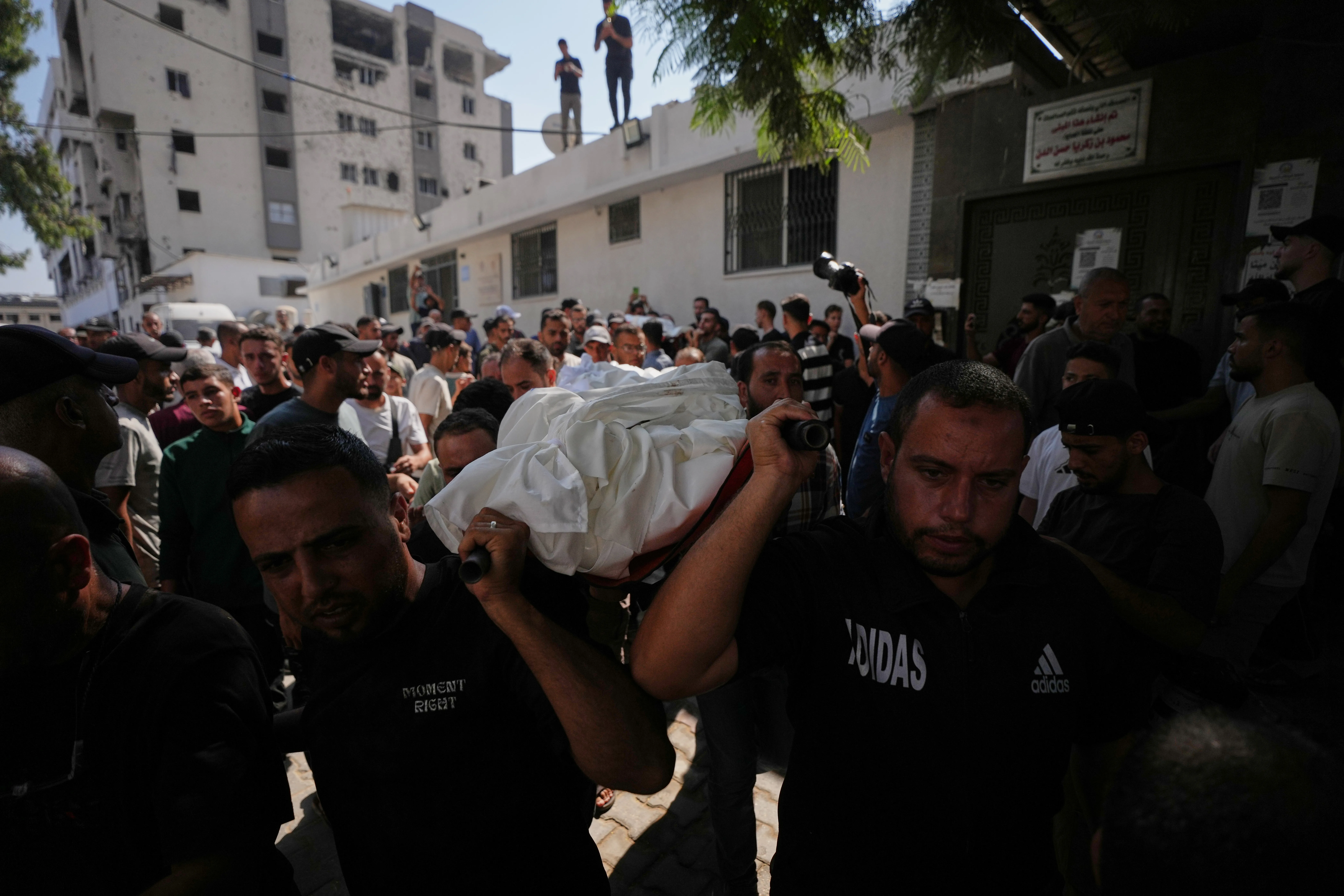 تصعيد عسكري مستمر في قطاع غزة يسفر عن ضحايا جدد