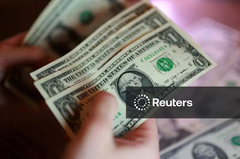 الدولار يستعيد بريقه عالميا بعد عقوبات واشنطن على ايران