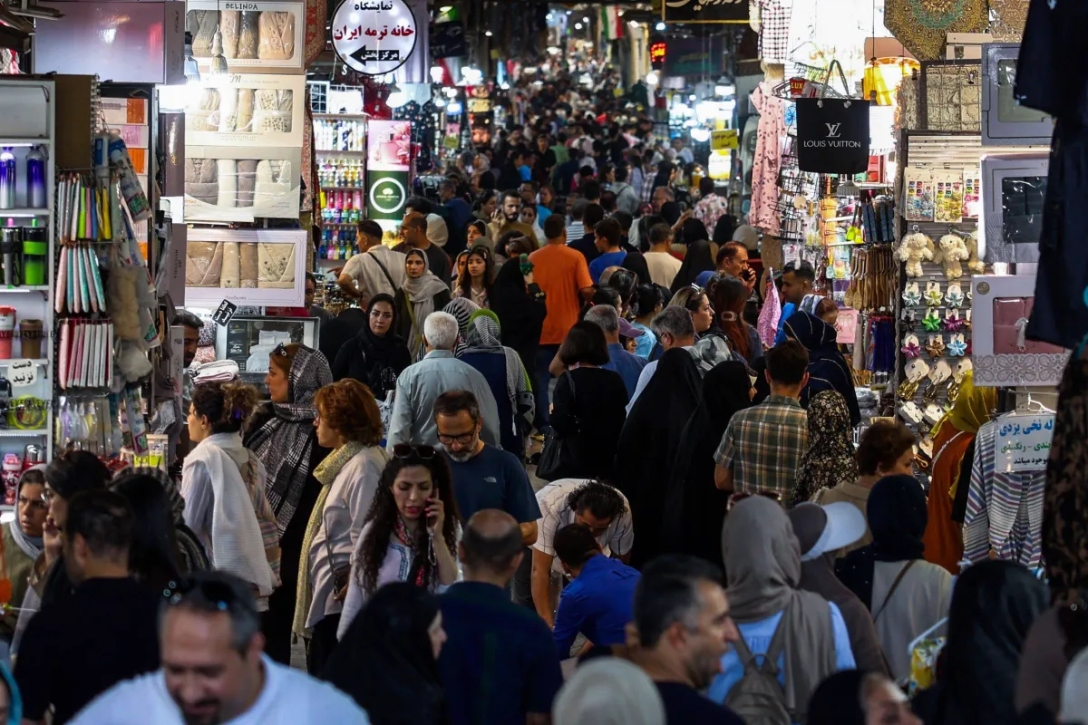 خناق اقتصادي يضيق على طهران وتداعيات الحرب تعمق جراح السوق الايرانية