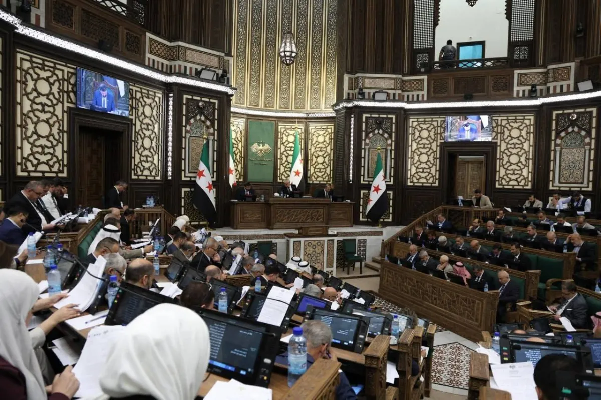 كواليس هيكلة مجلس الشعب السوري تثير التكهنات حول مصير المقاعد الشاغرة