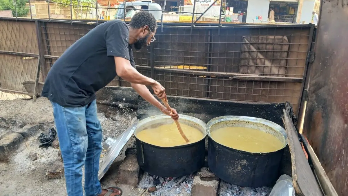 مطابخ الخير في ام درمان شريان حياة يواجه شبح التوقف وسط ظروف الحرب