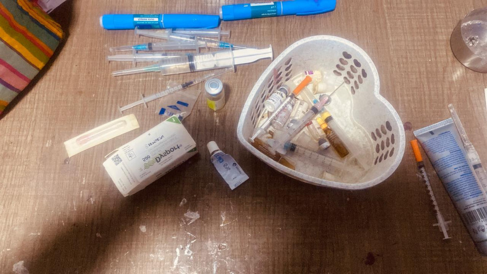 مداهمة عيادة تجميل سرية داخل ناد رياضي شهير في عمان