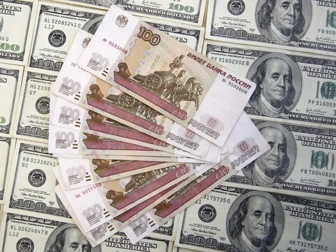موسكو توضح موقفها من الدولار قبيل قمة بريكس المرتقبة