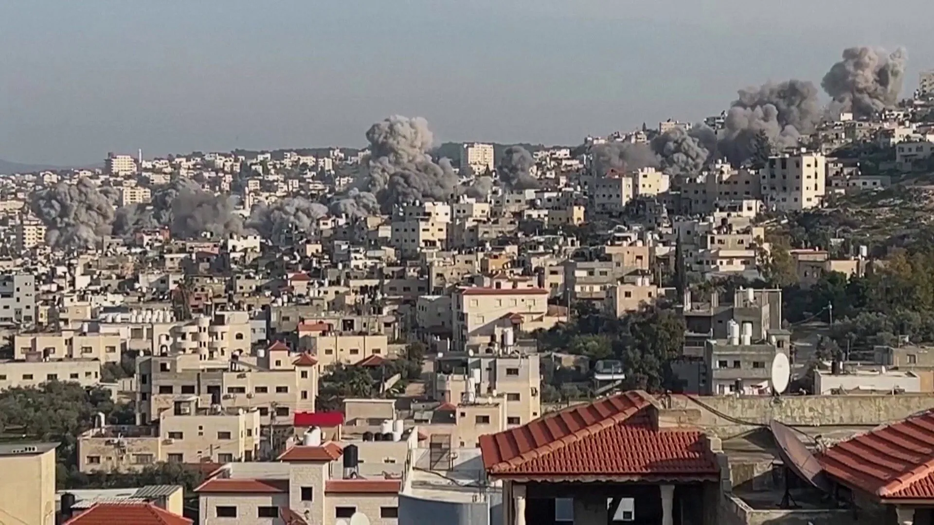 كشف مخططات الاحتلال لتهجير الفلسطينيين وتفكيك نسيجهم الاجتماعي