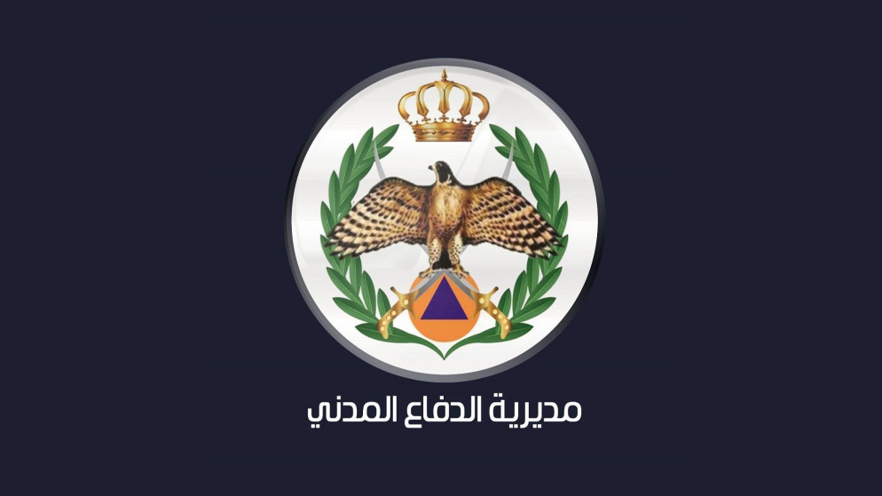 سيطرة الدفاع المدني على حريق مصنع دهانات في الزرقاء