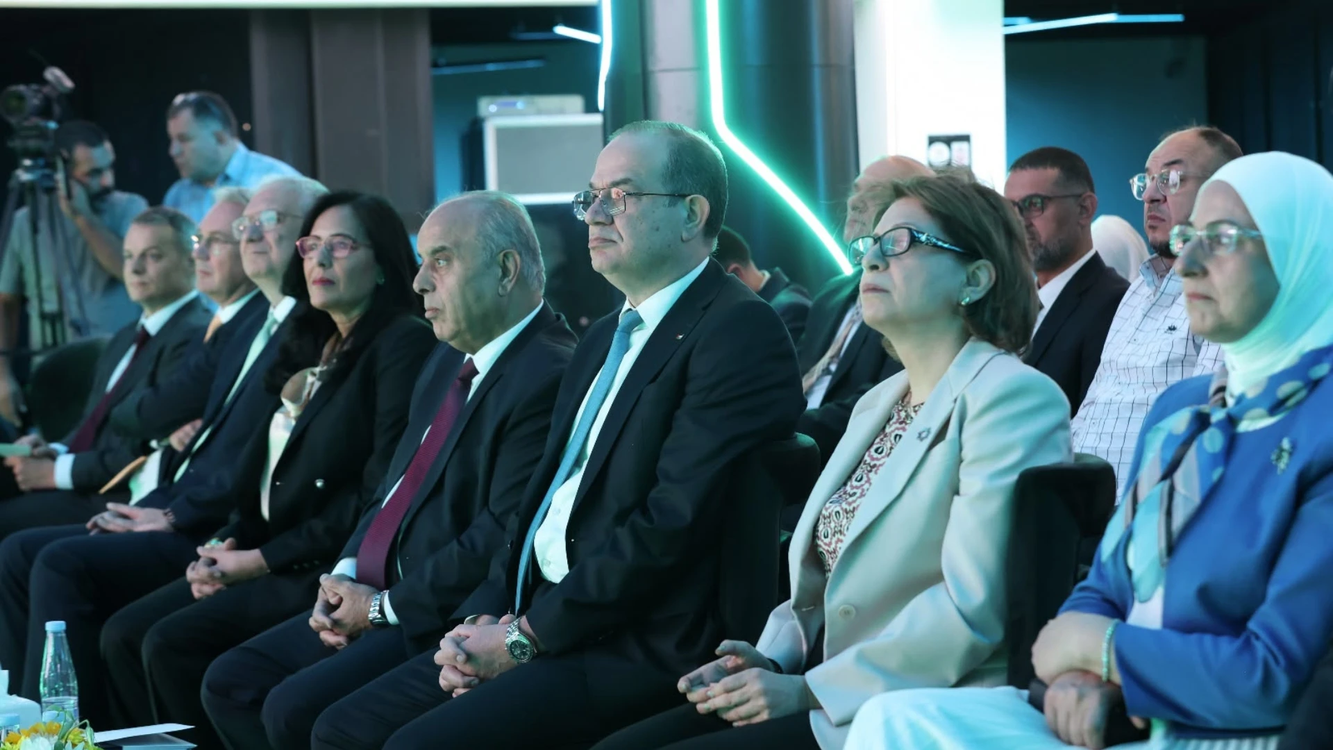 الاردن يضع بصمته العالمية كاول محطة لاطلاق تقرير التنمية والذكاء الاصطناعي