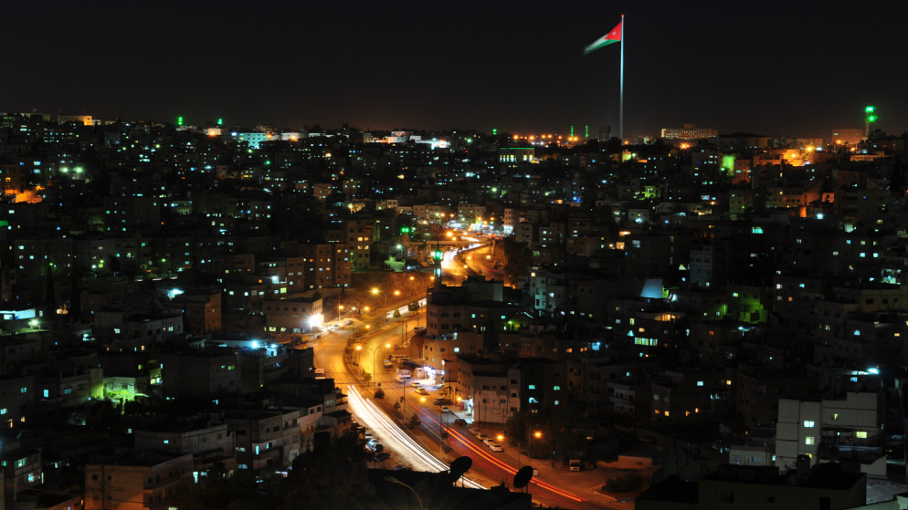 تقلبات جوية تسيطر على الاجواء وتحذيرات من الضباب والغبار في الاردن