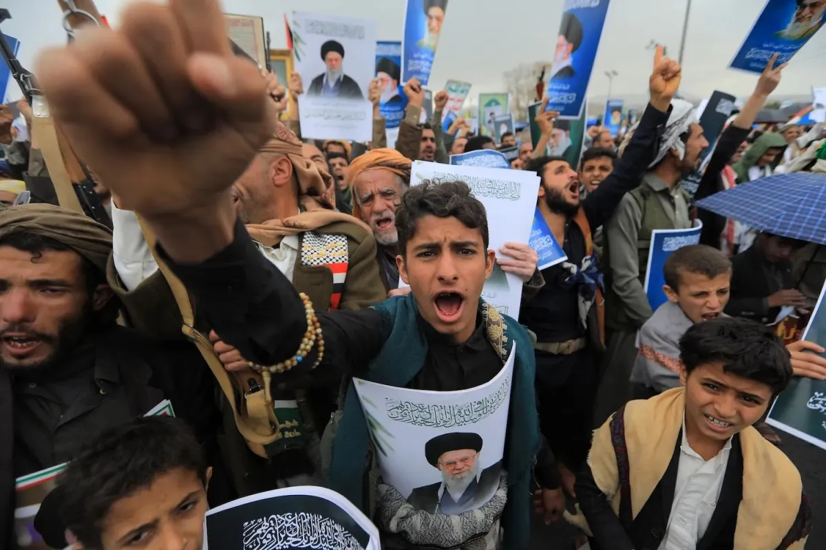 حالة من الرفض الشعبي تعطل مساعي الحوثيين لتجنيد المقاتلين في صنعاء وريمة