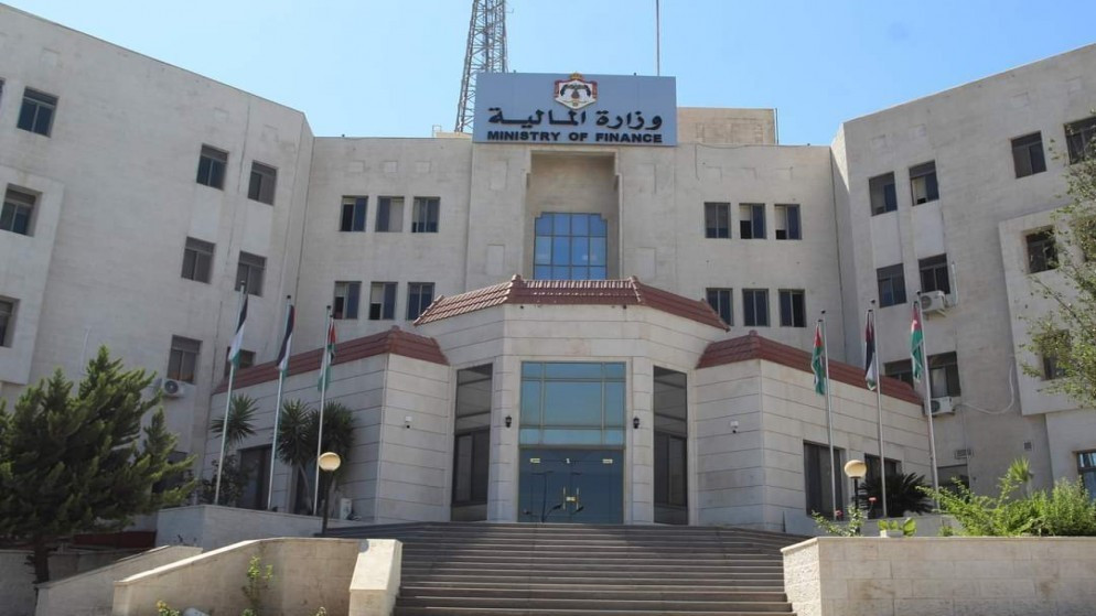 خطوات مالية واثقة في خفض المديونية العامة
