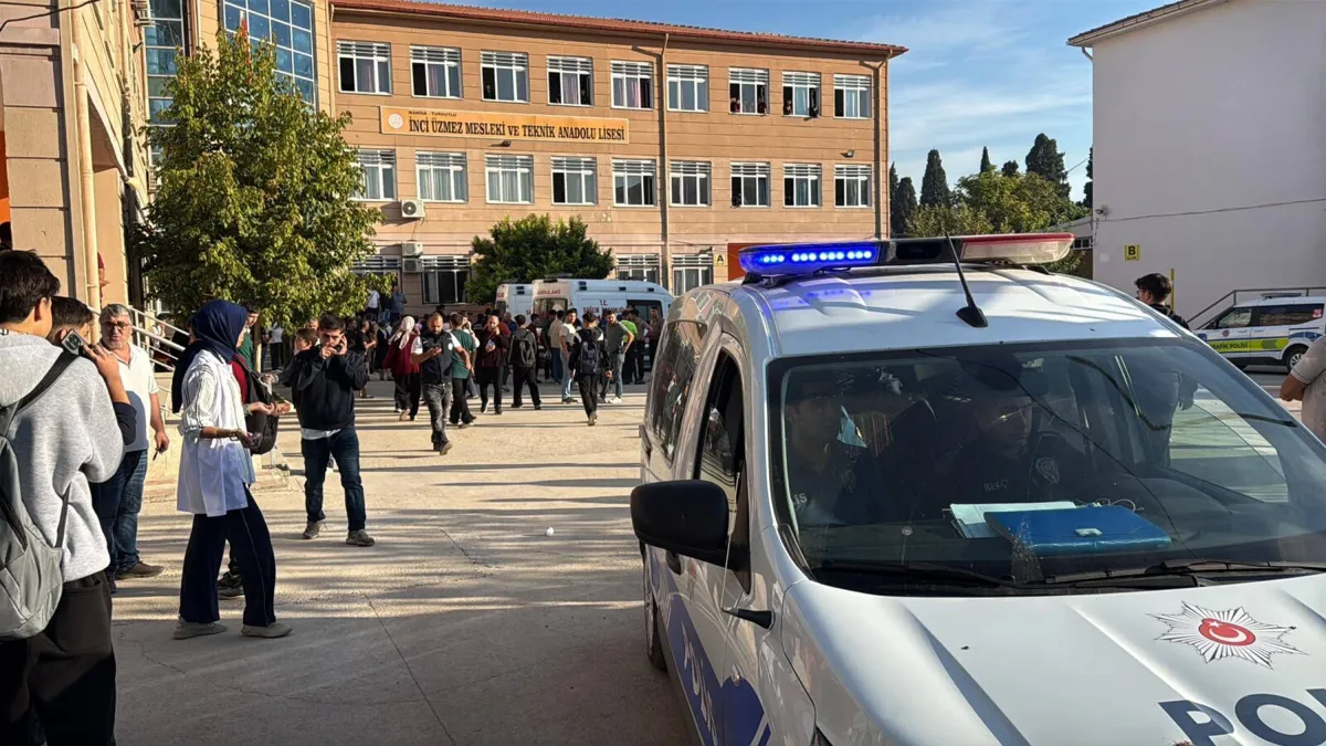 استنفار امني في تركيا بعد هجوم مسلح امام مدرسة ثانوية