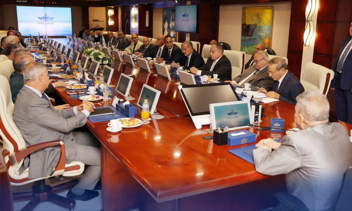 استراتيجية تسعير مرنة تعيد الزخم الملاحي لممر قناة السويس العالمي