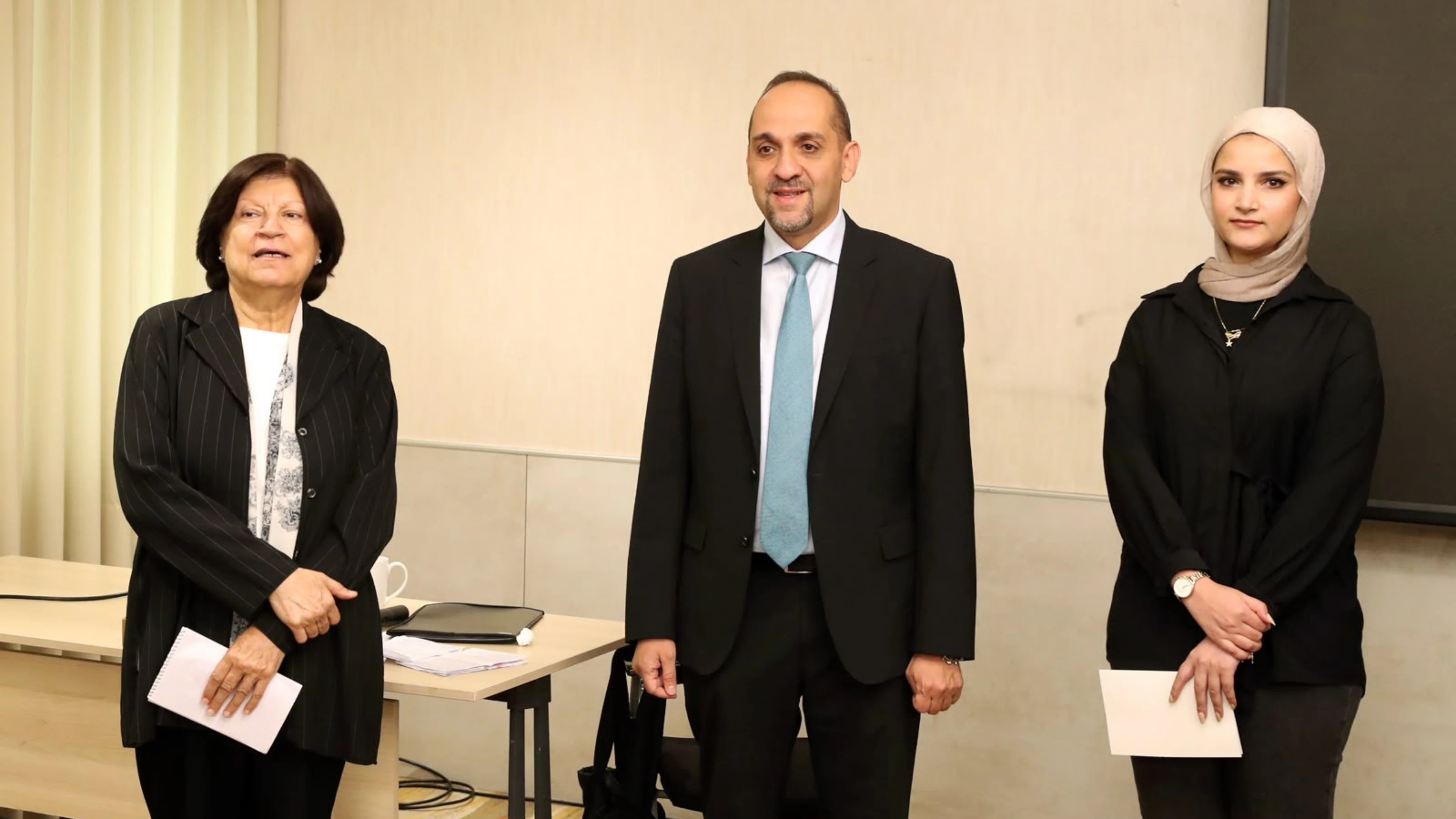 تاهيل الكفاءات الشابة لخوض غمار العمل البرلماني في الاردن