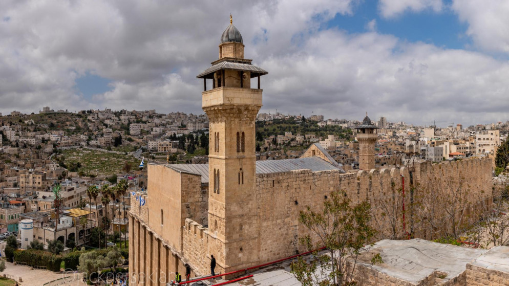 قيود اسرائيلية مشددة تمنع الفلسطينيين من الوصول الى الحرم الابراهيمي