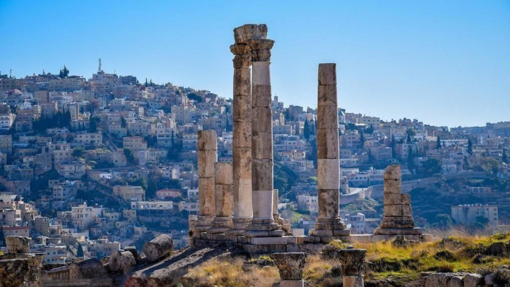 تقلبات جوية مرتقبة وانخفاض تدريجي في درجات الحرارة