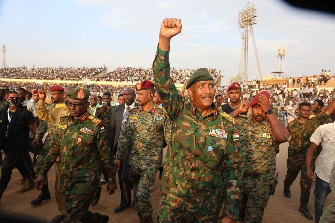 البرهان يغلق ملف واشنطن ويعلن التمسك بالحسم العسكري في السودان