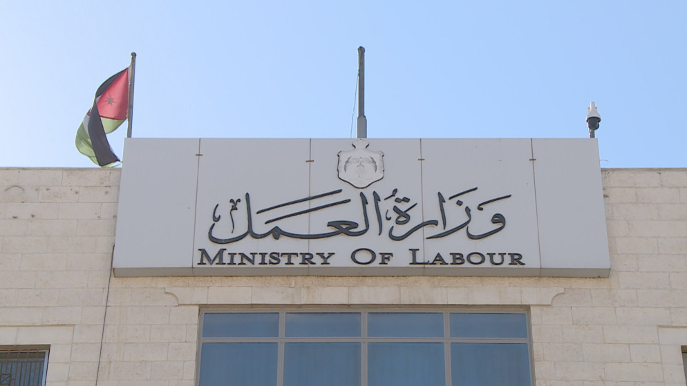 حملات تفتيشية موسعة تطيح بستين عاملا مخالفا لقوانين العمل