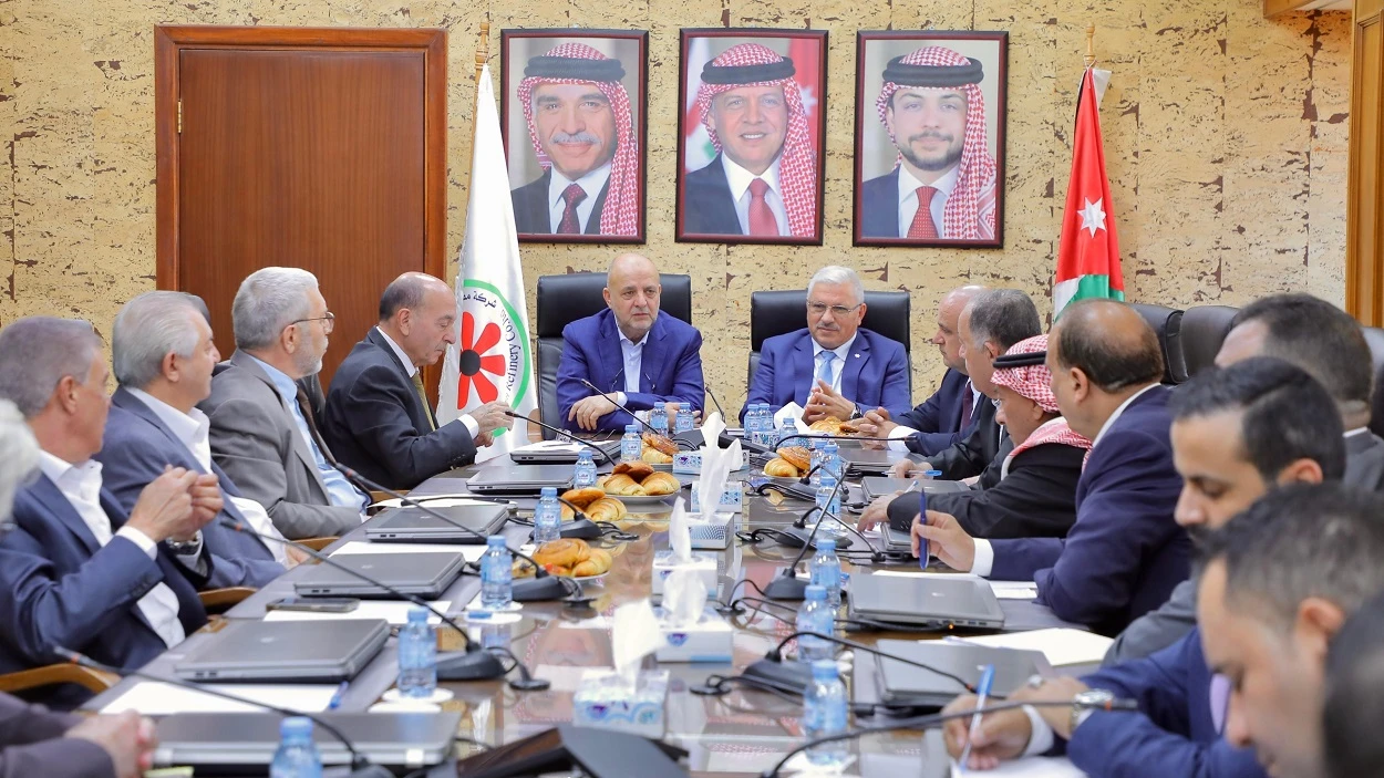 مستقبل الطاقة في الاردن.. تفاصيل زيارة الاعيان الى مصفاة البترول