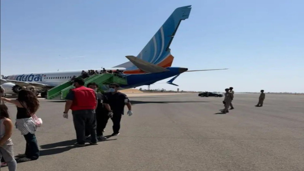 هبوط اضطراري لرحلة فلاي دبي في تبوك بعد واقعة غامضة داخل قمرة القيادة