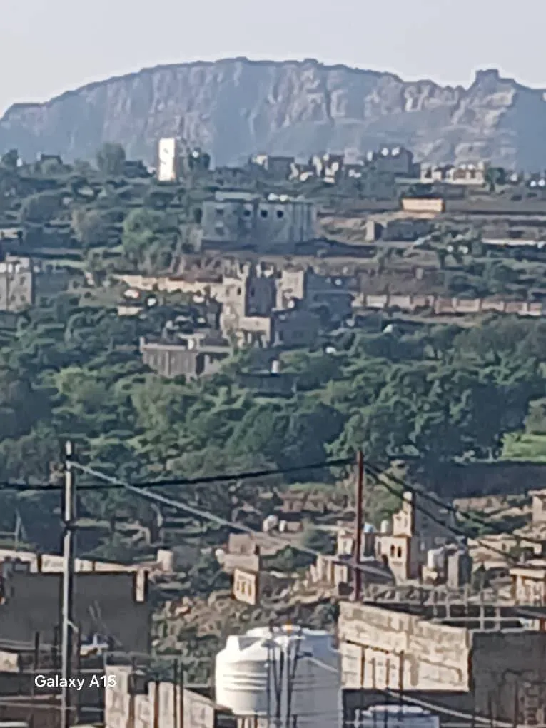 صواريخ الحوثي في تعز استراتيجية لخلط الاوراق الميدانية