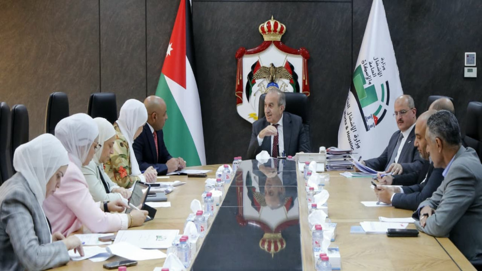 خارطة طريق حكومية لرفع وتيرة الانجاز في مشاريع التحديث الاقتصادي