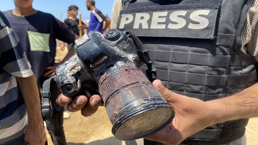 قائمة سوداء لانتهاكات الاحتلال ضد الصحفيين الفلسطينيين