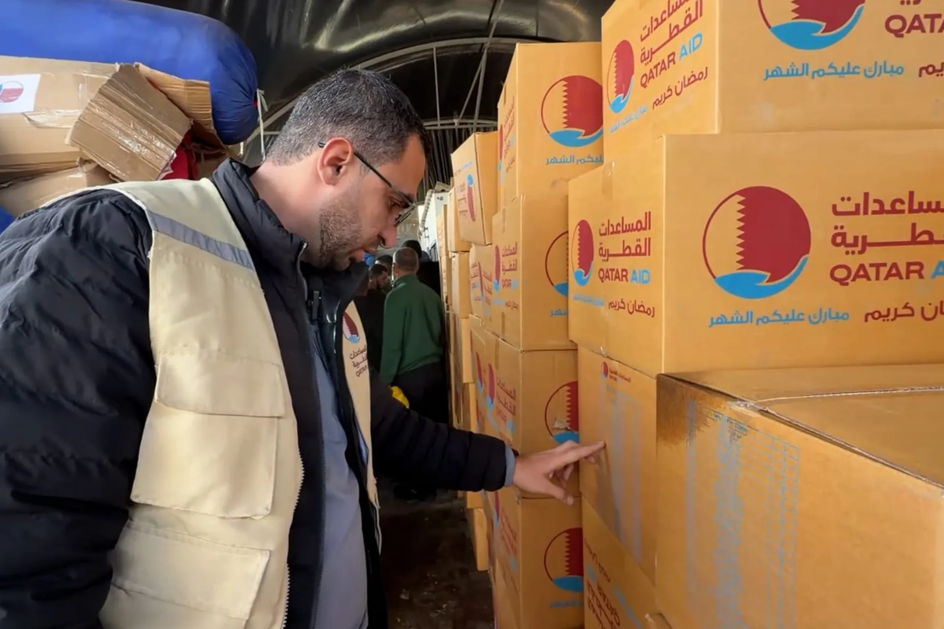 تحركات قطرية ميدانية مكثفة لإنقاذ الوضع الإنساني في غزة