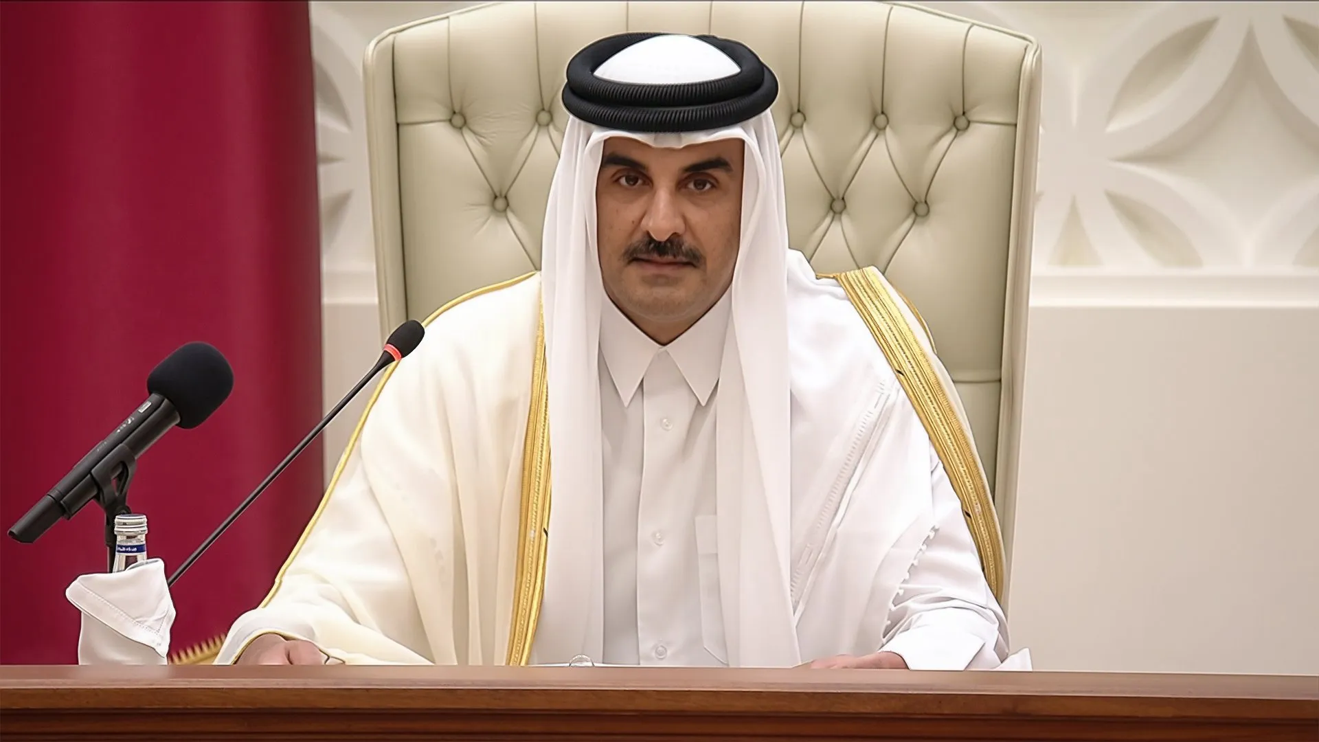اقتصاد قطر في مواجهة الازمات: رسائل الثقة من خطاب الامير