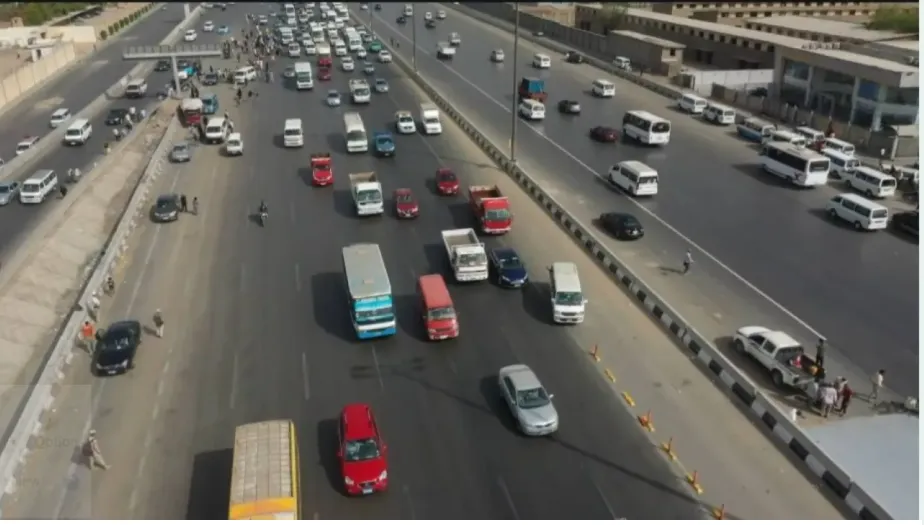 فاجعة على طريق اسيوط الغربي حصيلة دامية في حادث سير مروع بمصر