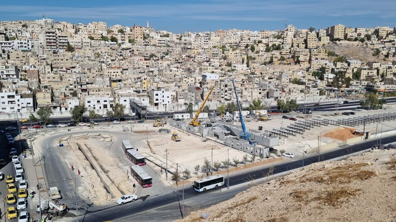 مجمع المحطة الجديد في عمان يغير وجه النقل العام بتنظيم شامل للاكشاك