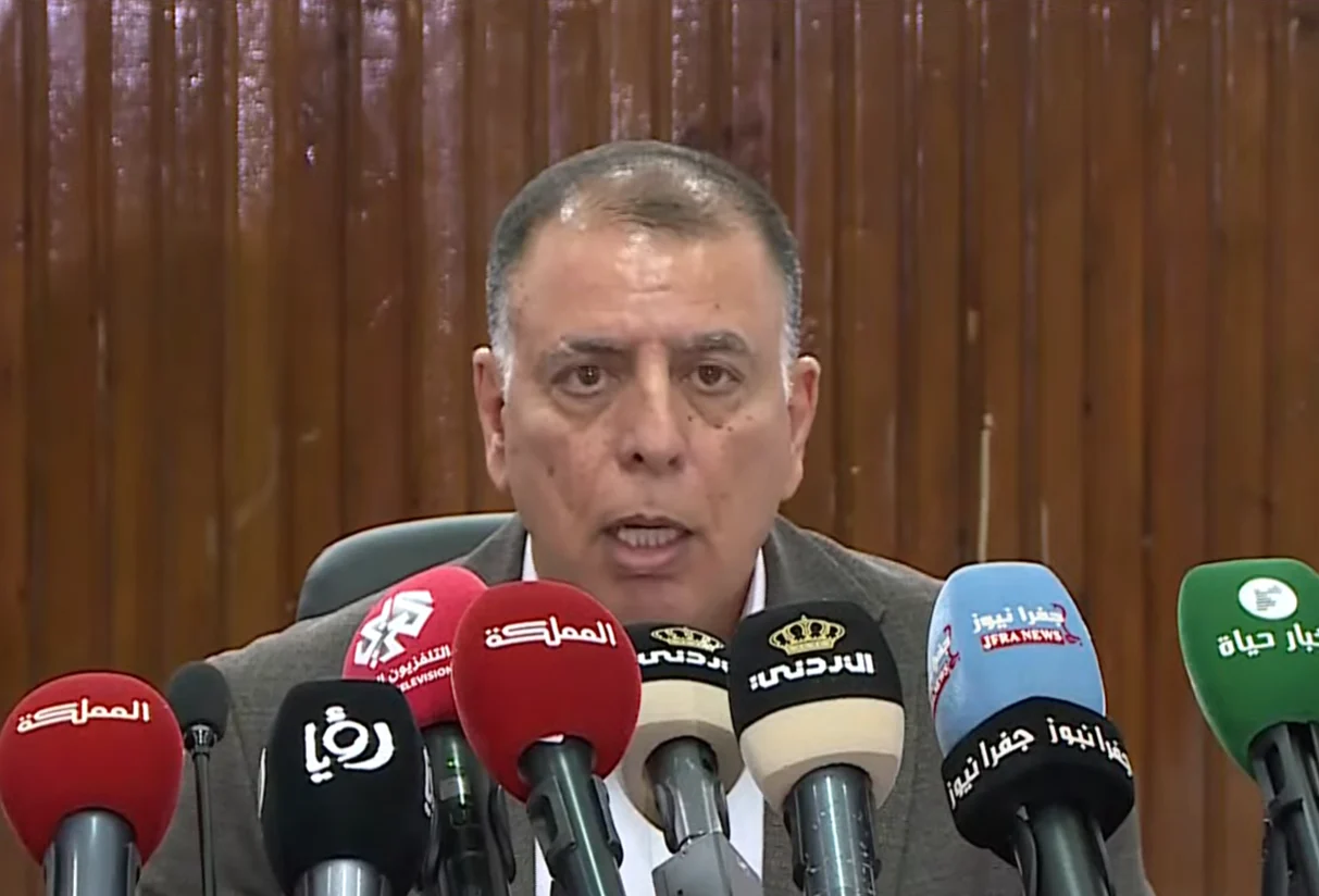 وزير الداخلية يكشف تفاصيل العملية الارهابية في الكرك ويؤكد ملاحقة الجناة